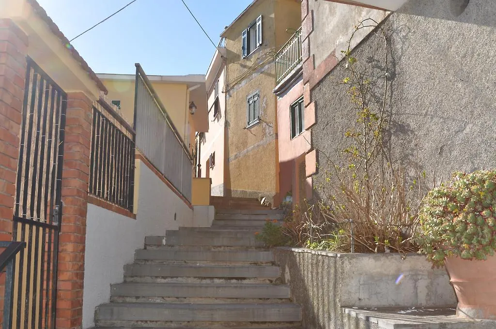 Corniglia - San Bernardino Wifi Apartment